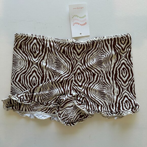 Dippin’ Daisy’s Rebel Shorts - Picture 1 of 3